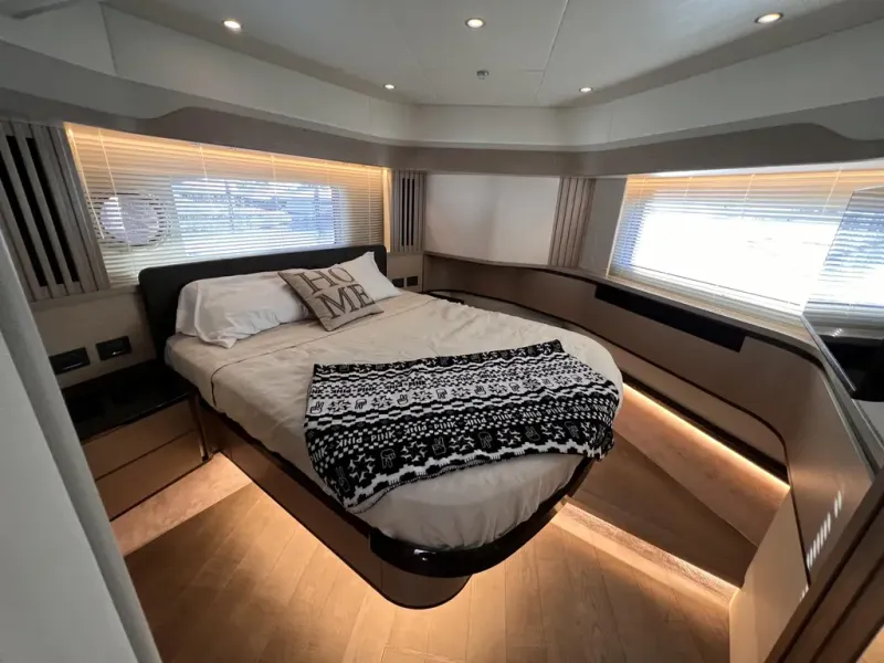 Slide: The Image of Absolute NAVETTA 52 2022 - 39