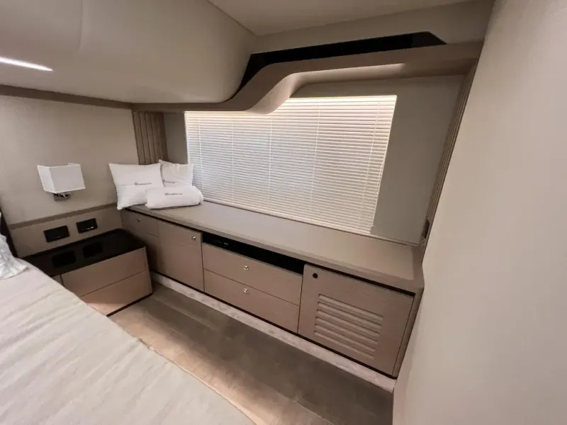 Slide: The Image of Absolute NAVETTA 52 2022 - 42