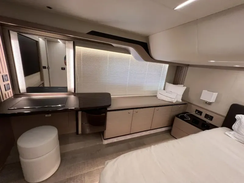 Slide: The Image of Absolute NAVETTA 52 2022 - 43