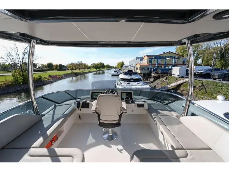 Slide: The Image of Absolute NAVETTA 52 2022 - 60