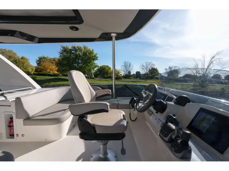 Slide: The Image of Absolute NAVETTA 52 2022 - 61