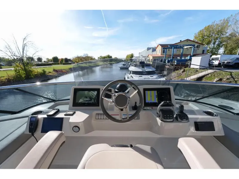 Slide: The Image of Absolute NAVETTA 52 2022 - 63