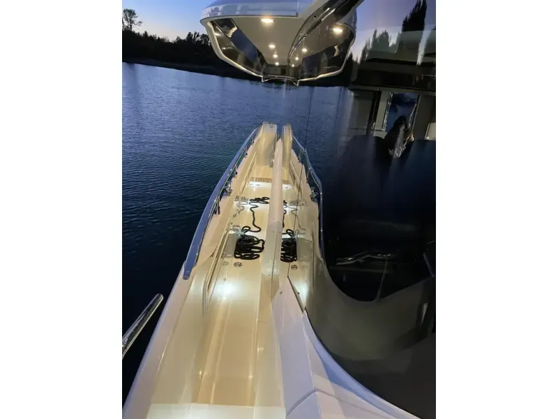 Slide: The Image of Absolute NAVETTA 52 2022 - 82