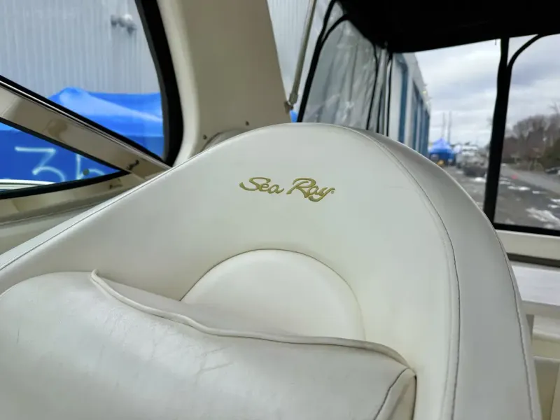 Slide: The Image of Sea Ray 360 SUNDANCER 2004 - 30