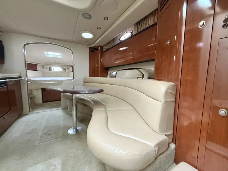 Slide: The Image of Sea Ray 360 SUNDANCER 2004 - 37