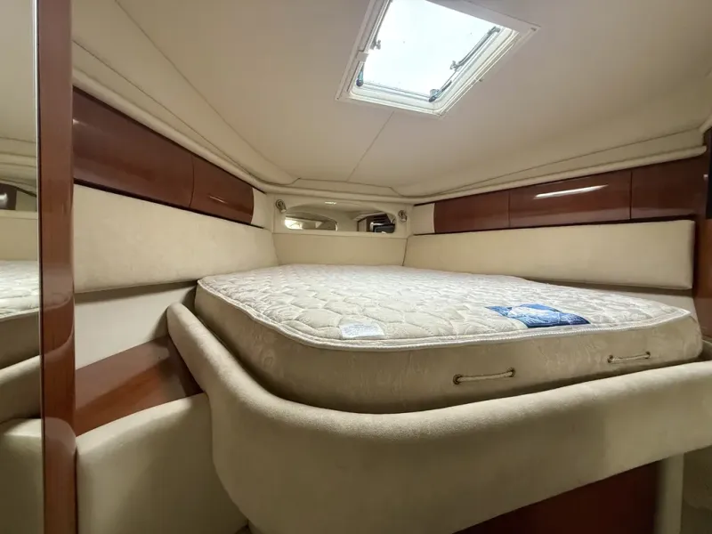 Slide: The Image of Sea Ray 360 SUNDANCER 2004 - 46