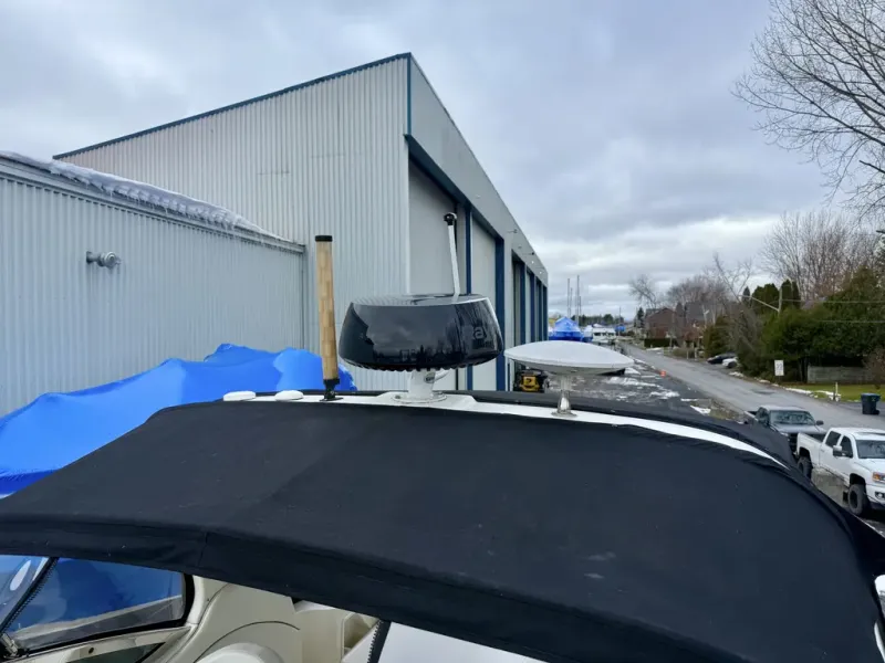 Slide: The Image of Sea Ray 360 SUNDANCER 2004 - 54