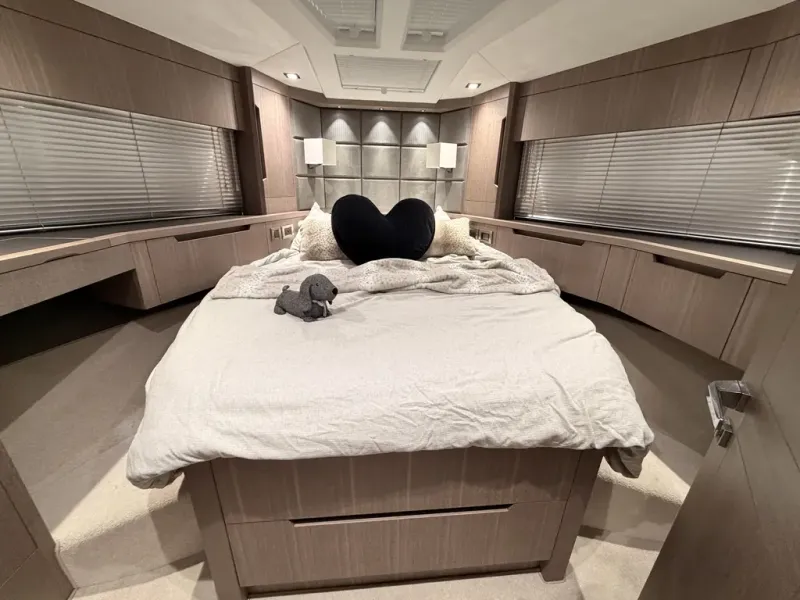 Slide: The Image of Galeon 500 FLY 2022 - 23
