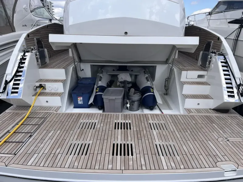 Slide: The Image of Galeon 500 FLY 2022 - 7