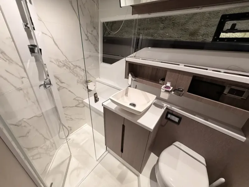 Slide: The Image of Galeon 500 FLY 2023 - 22