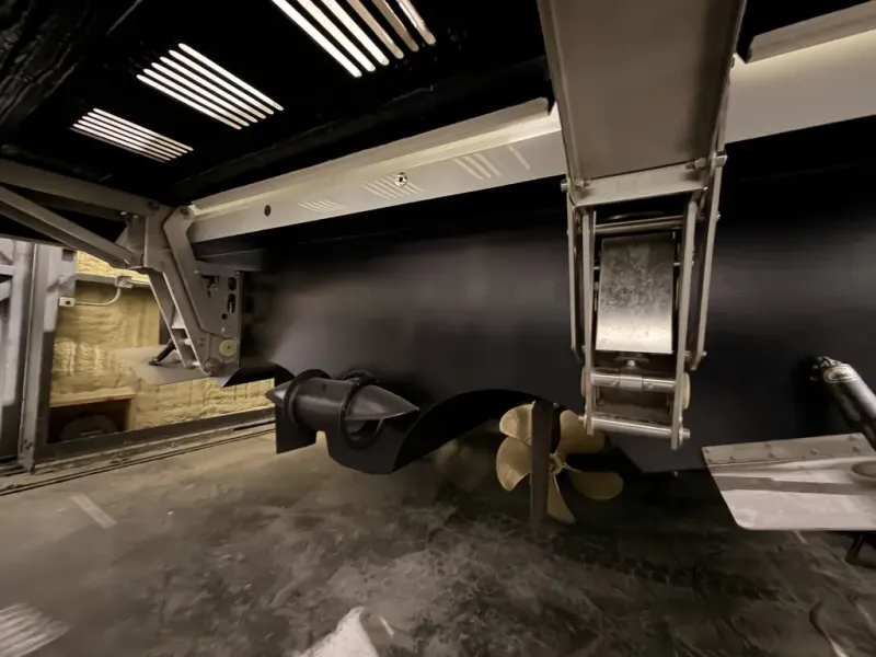 Slide: The Image of Galeon 500 FLY 2023 - 5