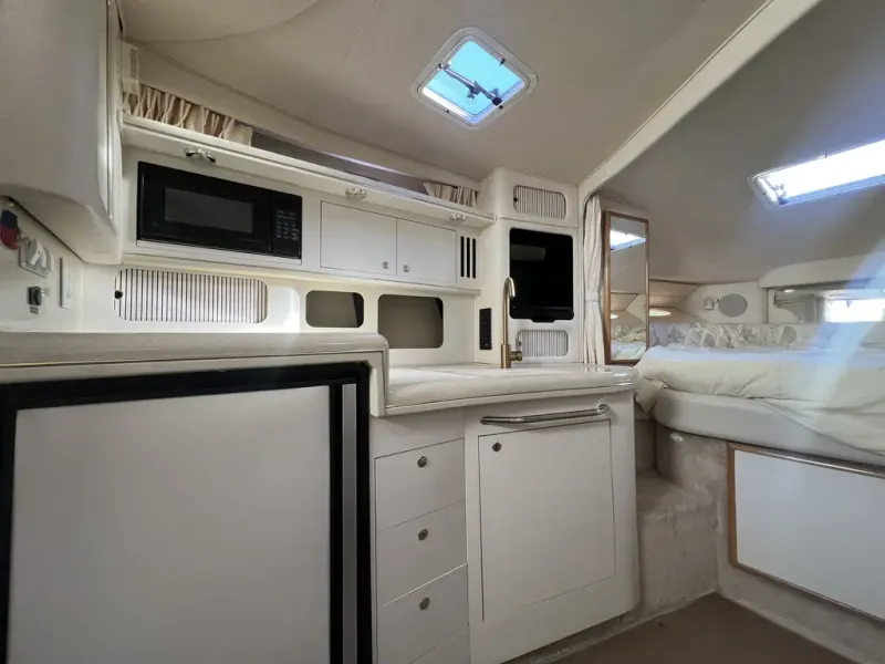 Slide: The Image of Sea Ray Sundancer 340 1999 - 15