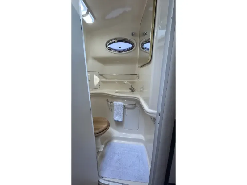 Slide: The Image of Sea Ray Sundancer 340 1999 - 31