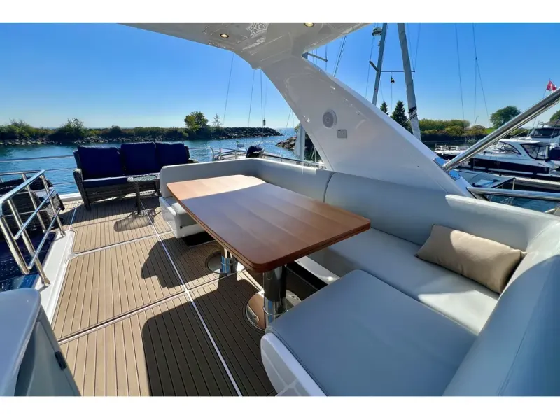 Slide: The Image of Azimut FLY 60 2024 - 25