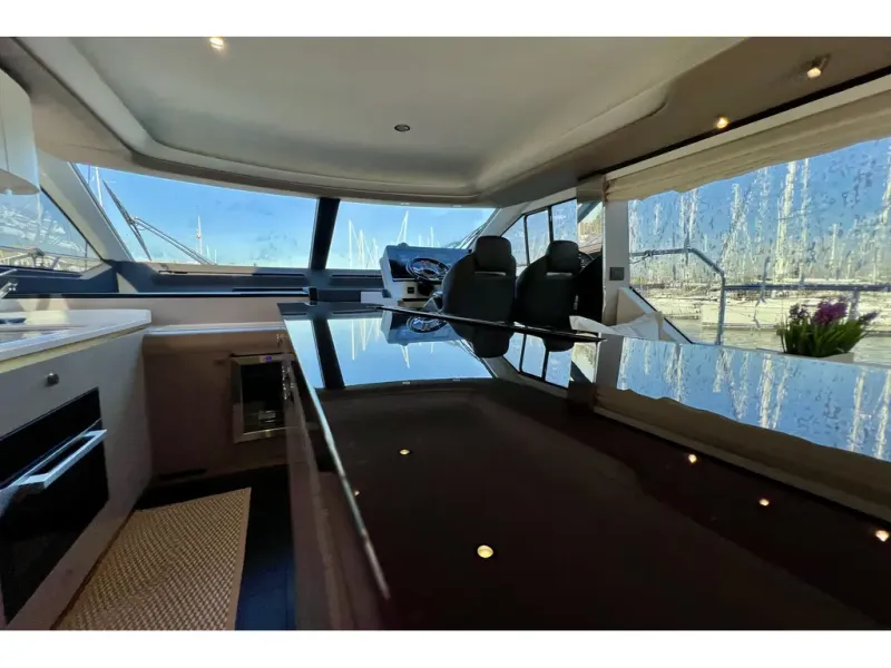 Slide: The Image of Azimut FLY 60 2024 - 47