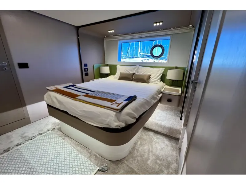 Slide: The Image of Azimut FLY 60 2024 - 53