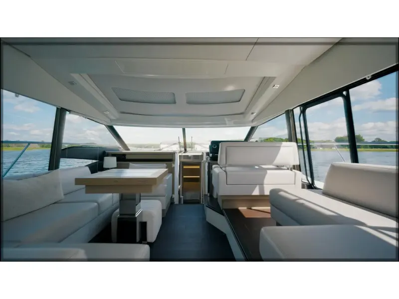 Slide: The Image of Prestige Yachts 520S 2018 - 20