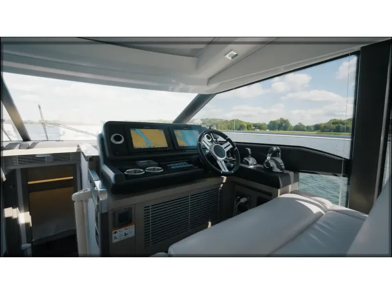 Slide: The Image of Prestige Yachts 520S 2018 - 22