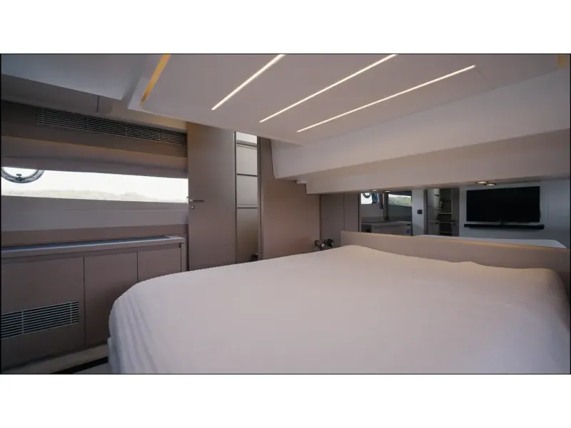 Slide: The Image of Prestige Yachts 520S 2018 - 24