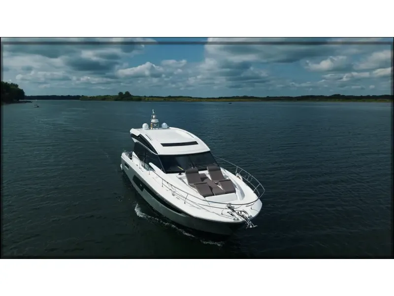 Slide: The Image of Prestige Yachts 520S 2018 - 6