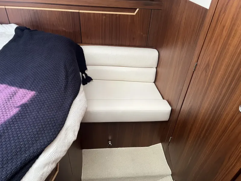 Slide: The Image of Galeon 405 HTS 2016 - 21