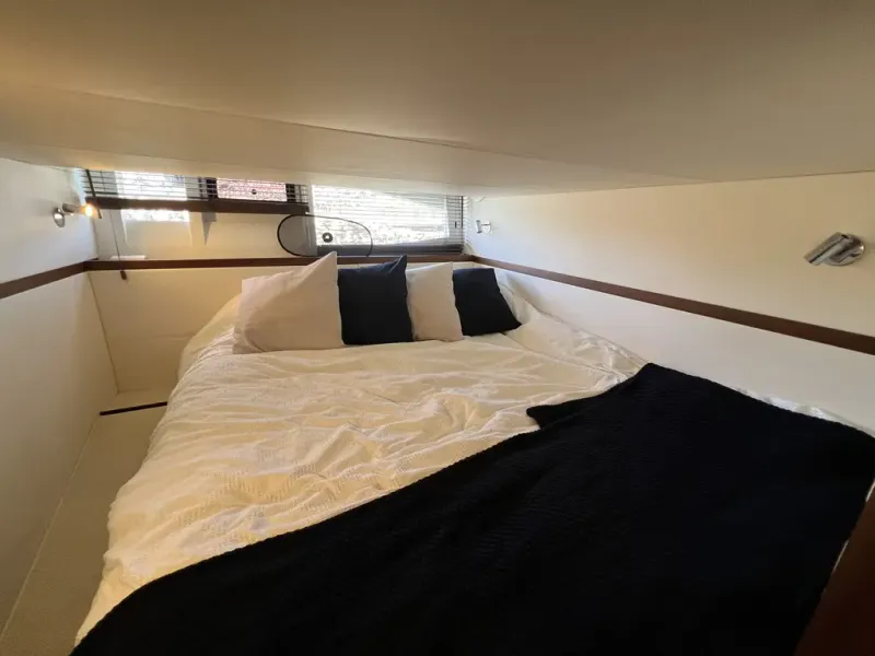 Slide: The Image of Galeon 405 HTS 2016 - 26