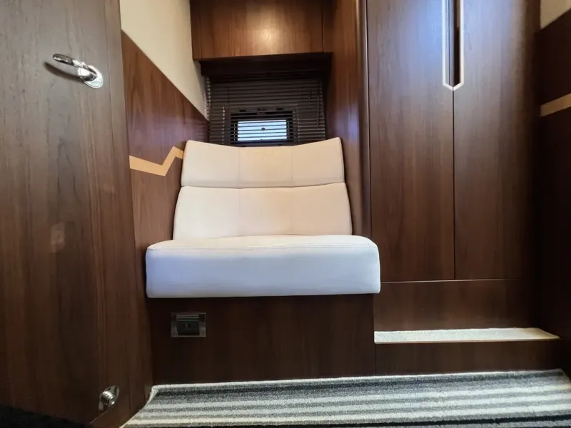 Slide: The Image of Galeon 405 HTS 2016 - 27