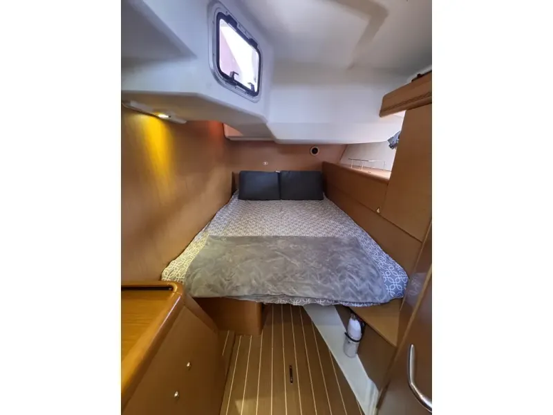 Slide: The Image of Jeanneau 50 Deck Saloon 2011 - 22