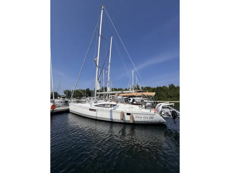 Slide: The Image of Jeanneau 50 Deck Saloon 2011 - 6