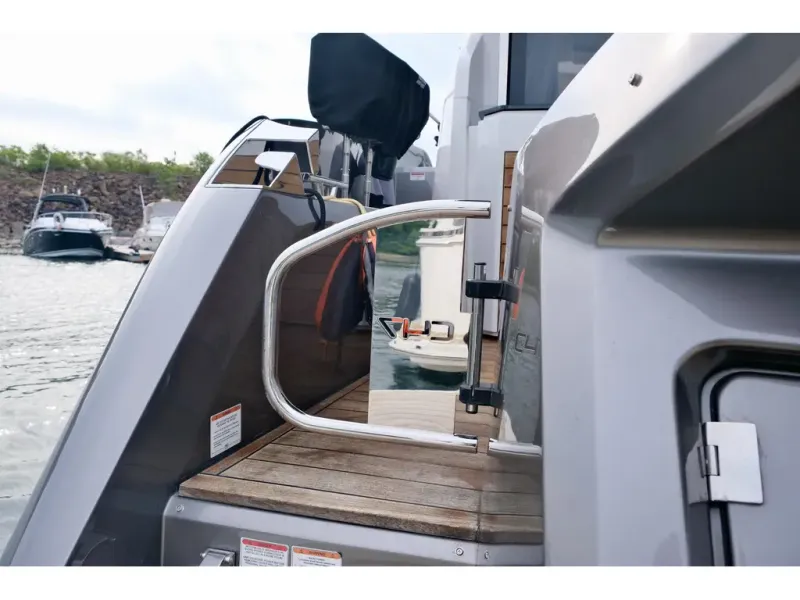 Slide: The Image of Sessa Coupe 47 2022 - 13