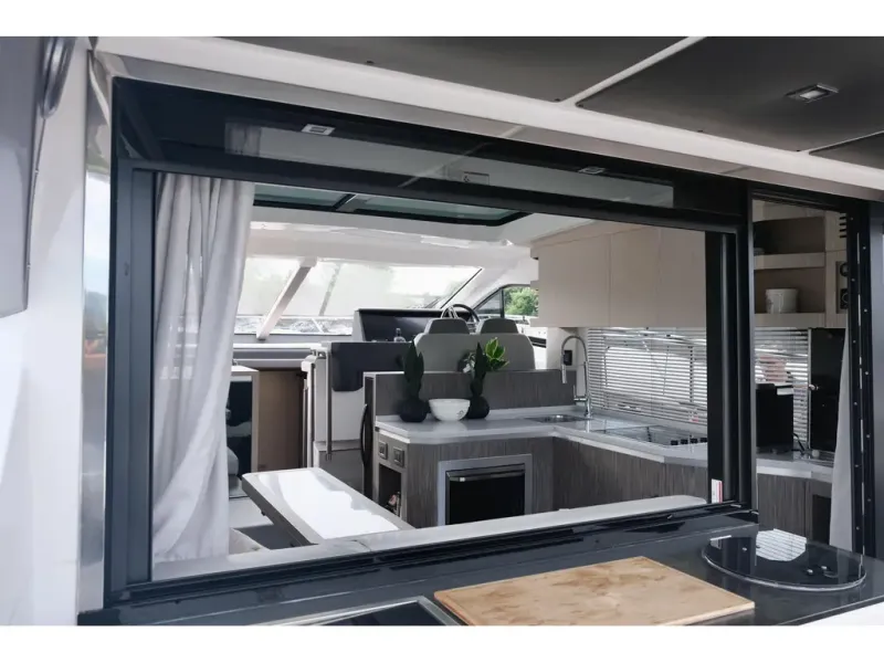 Slide: The Image of Sessa Coupe 47 2022 - 14