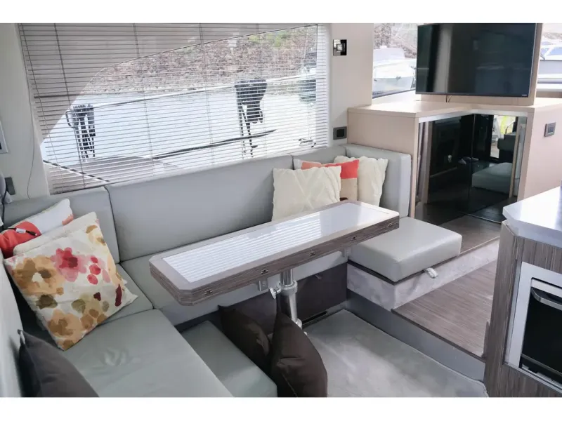 Slide: The Image of Sessa Coupe 47 2022 - 22