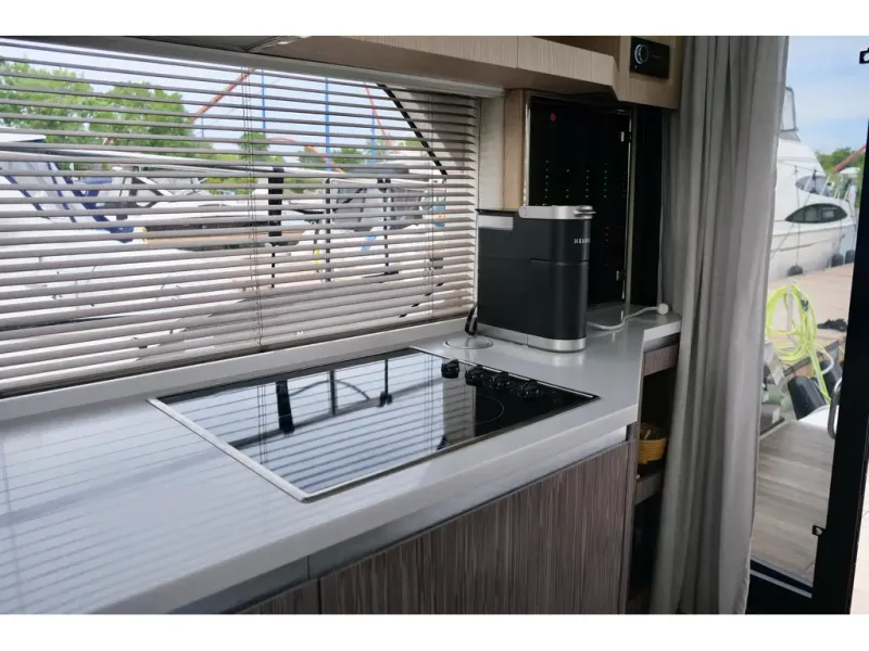 Slide: The Image of Sessa Coupe 47 2022 - 25