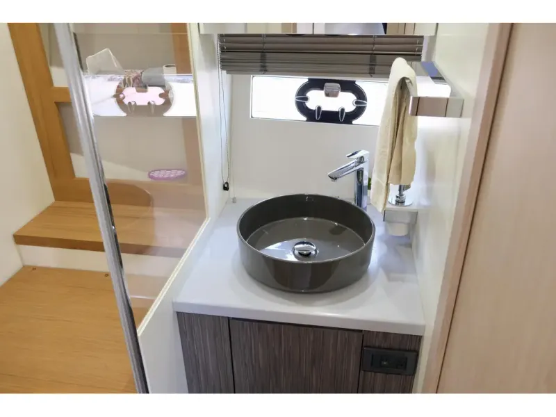 Slide: The Image of Sessa Coupe 47 2022 - 40