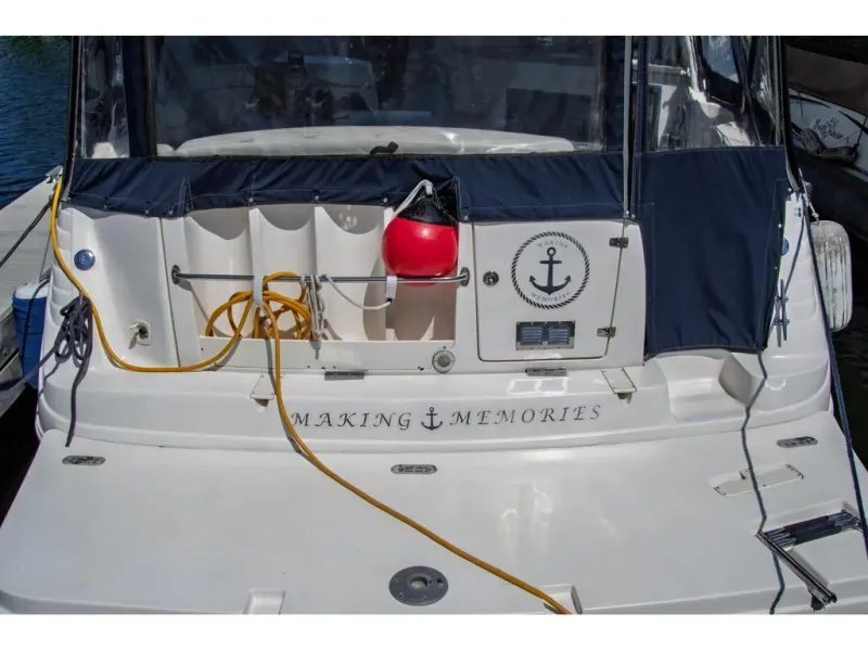 Slide: The Image of Rinker Fieste Vee 342 2003 - 6