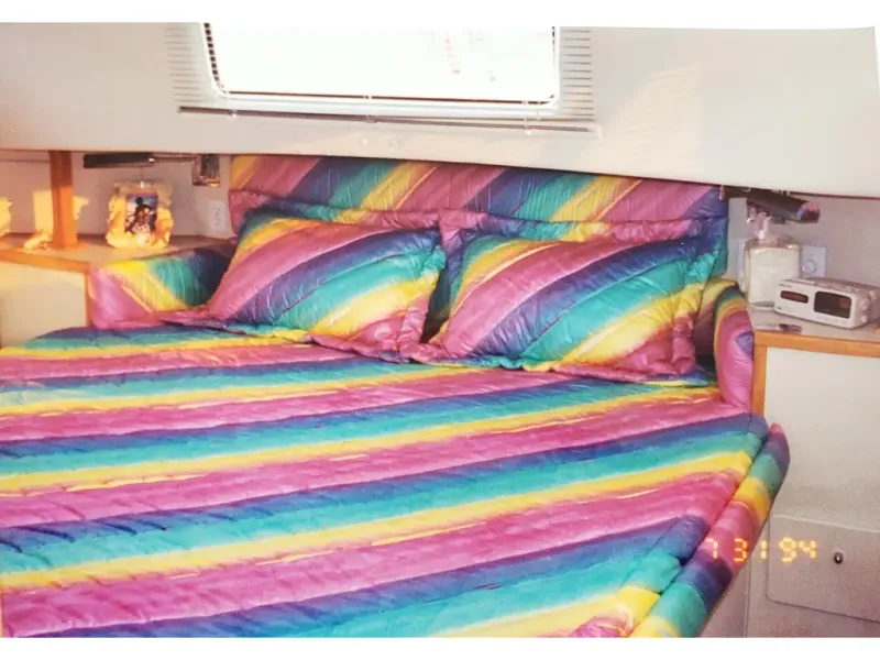 Slide: The Image of Chris-Craft Catalina 381 1989 - 15