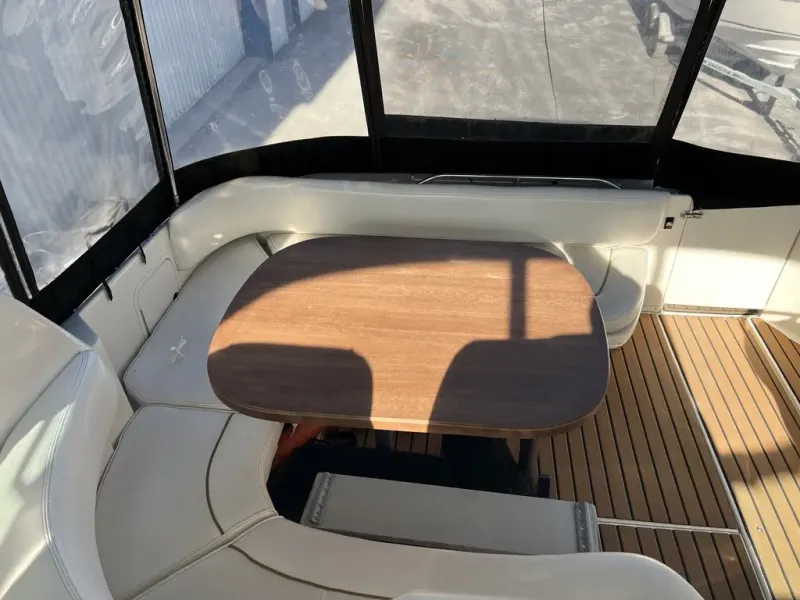 Slide: The Image of Sea Ray SUNDANCER 310 1999 - 13