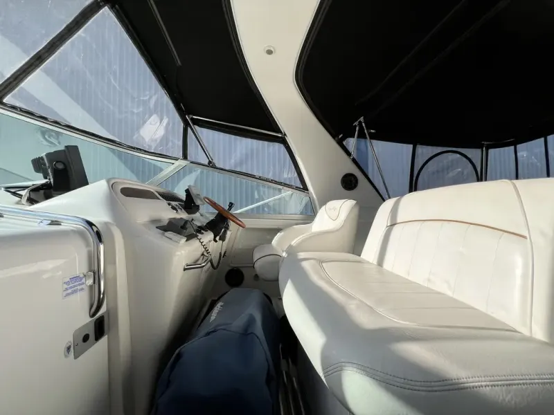 Slide: The Image of Sea Ray SUNDANCER 310 1999 - 20