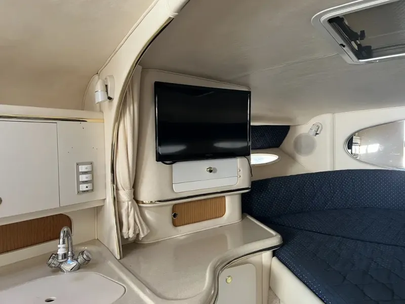Slide: The Image of Sea Ray SUNDANCER 310 1999 - 26