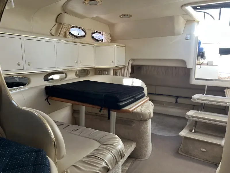 Slide: The Image of Sea Ray SUNDANCER 310 1999 - 30