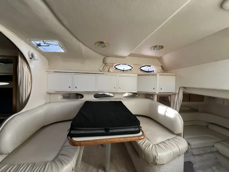 Slide: The Image of Sea Ray SUNDANCER 310 1999 - 31