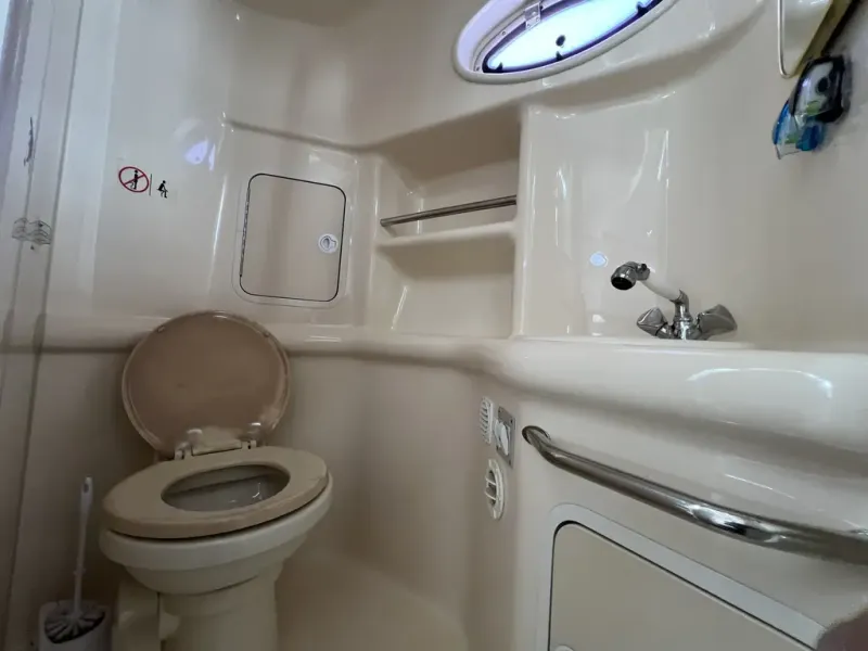 Slide: The Image of Sea Ray SUNDANCER 310 1999 - 38