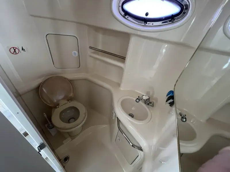 Slide: The Image of Sea Ray SUNDANCER 310 1999 - 40