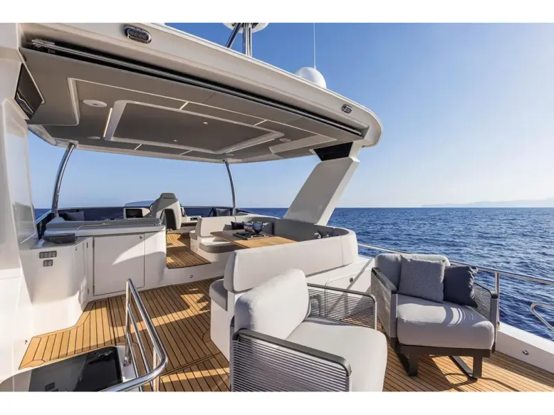 Slide: The Image of Absolute NAVETTA 53 2026 - 6