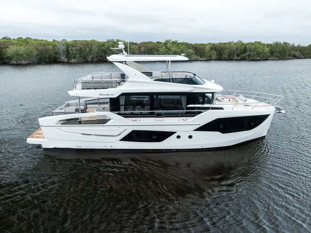 Slide: The Image of Absolute NAVETTA 62 2026 - 23