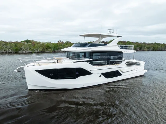 Slide: The Image of Absolute NAVETTA 62 2026 - 28