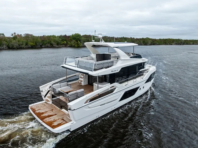 Slide: The Image of Absolute NAVETTA 62 2026 - 34