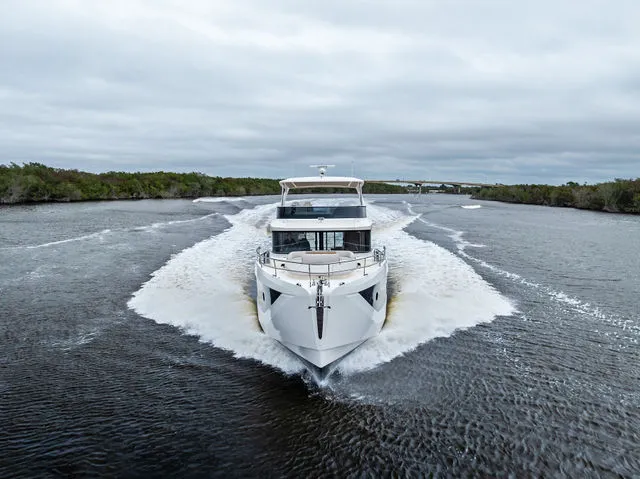 Slide: The Image of Absolute NAVETTA 62 2026 - 35