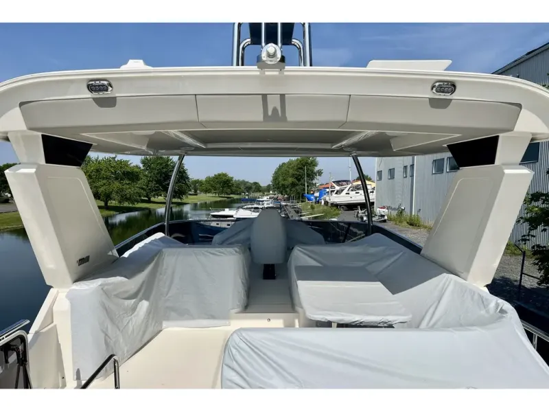 Slide: The Image of Absolute NAVETTA 58 2024 - 13