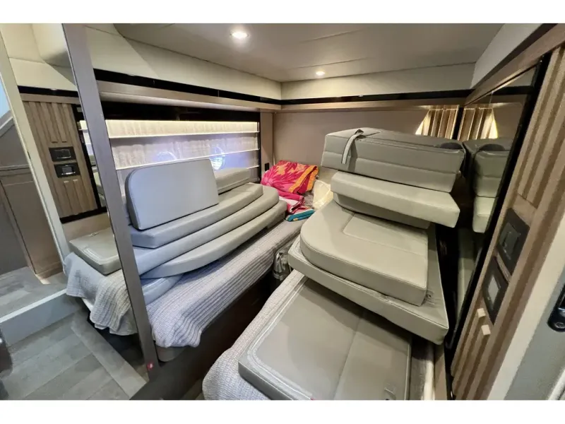 Slide: The Image of Absolute NAVETTA 58 2024 - 31